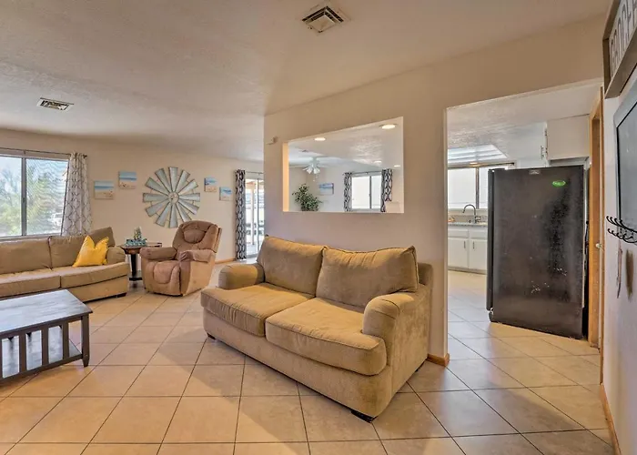Holiday home Pool & Boat Parking 1 Mi To *