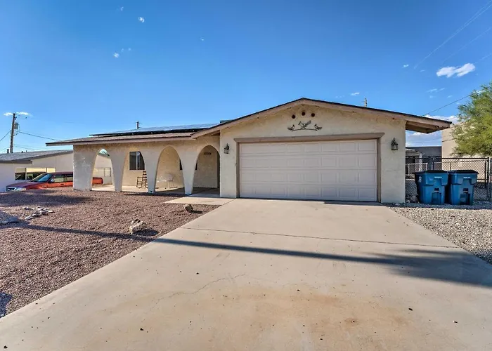 Pool & Boat Parking 1 Mi To Lake Havasu City